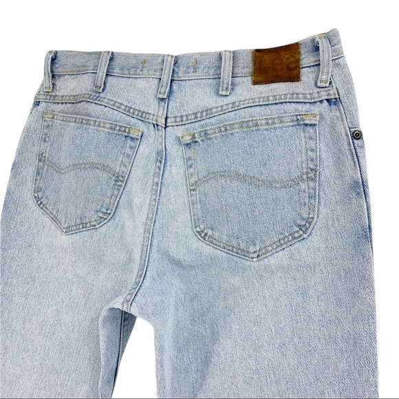 Vintage Lee Light Blue Wash Jeans Regular Fit - Picture 14 of 15